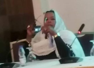 منظمة الكرامة الإنسانية تدشن القائمة المضيئة لمائة أم مثالية منظمة الكرامة الإنسانية تدشن القائمة المضيئة لمائة أم مثالية