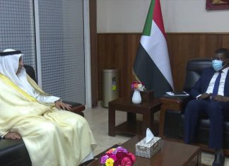 الطاهر حجر يلتقي السفير الكويتي بالخرطوم الطاهر حجر يلتقي السفير الكويتي بالخرطوم