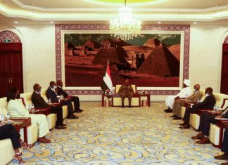 عضو السيادي إبراهيم جابر يلتقي وزير الاقتصاد والتخطيط السنغالي عضو السيادي إبراهيم جابر يلتقي وزير الاقتصاد والتخطيط السنغالي