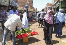 الأزمة الإقتصادية.. هل تعصف بحكومة تصريف الأعمال؟ الأزمة الاقتصادية.. هل تعصف بحكومة تصريف الأعمال؟