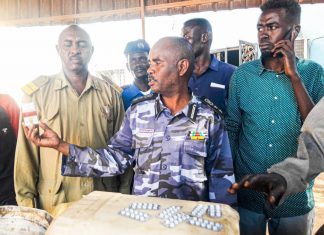 شرطة محلية الضعين تواصل تنفيذ حملاتها المنعية بالأسواق شرطة محلية الضعين تواصل تنفيذ حملاتها المنعية بالأسواق