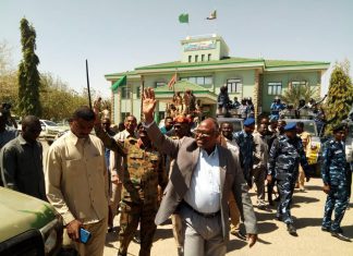 خليفة الشيخ البرعي يزور جنوب دارفور ويدعو للوحدة والتسامح خليفة الشيخ البرعي يزور جنوب دارفور ويدعو للوحدة والتسامح