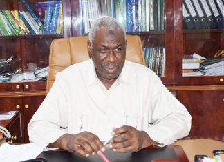 الامين العام للزكاة يؤكد تنمية وتطوير العمل بالزكاة الامين العام للزكاة يؤكد تنمية وتطوير العمل بالزكاة