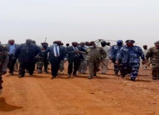 الهادي إدريس يدعو مواطني غرب كردفان للمحافظة على النفط الهادي إدريس يدعو مواطني غرب كردفان للمحافظة على النفط