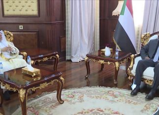 عضو مجلس السيادة د.عبد الباقي عبدالقادر يلتقي السفير السعودي عضو مجلس السيادة د.عبد الباقي عبدالقادر يلتقي السفير السعودي