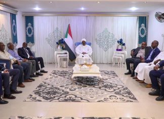 منتجو الذهب يتعهدون بتوريد إنتاجهم إلى بنك السودان منتجو الذهب يتعهدون بتوريد إنتاجهم إلى بنك السودان