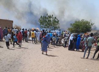 حريق بمعسكر النعيم بالضعين يحدث خسائر ووفاة طفلة حريق بمعسكر النعيم بالضعين يحدث خسائر ووفاة طفلة