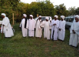 والي نهر النيل يخاطب الاحتفال بختام القافلة الصحية بأم الطيور والي نهر النيل يخاطب الاحتفال بختام القافلة الصحية بأم الطيور