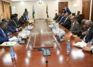 الرئيسان البرهان وسلفاكير يلتزمان بإرساء السلام وبسط الإستقرار الرئيسان البرهان وسلفاكير يلتزمان بإرساء السلام وبسط الإستقرار