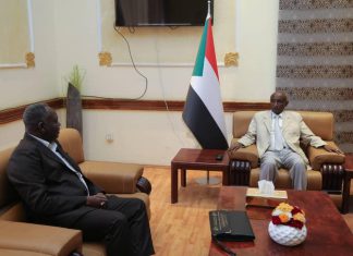 عضو السيادي يوسف جادكريم يلتقي مدير عام الإستكشاف والإنتاج النفطي عضو السيادي يوسف جادكريم يلتقي مدير عام الإستكشاف والإنتاج النفطي