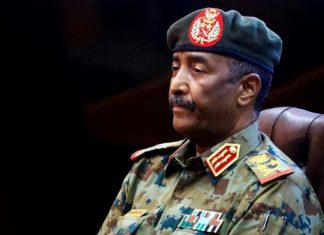 “البرهان” يصدر مرسومًا دستوريًا “البرهان” يصدر مرسومًا دستوريًا