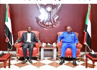 وزير الداخلية المكلف يلتقي والي ولاية شمال دارفور وزير الداخلية المكلف يلتقى والى ولاية شمال دارفور