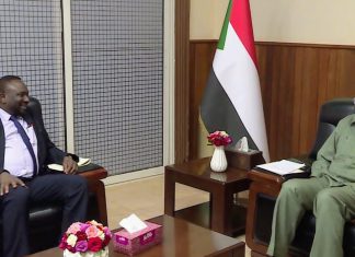 عضو السيادي الطاهر حجر يطمئن على موقف الإمدادالكهربائي والنفطي بالبلاد عضو السيادي الطاهر حجر يطمئن على موقف الإمدادالكهربائي والنفطي بالبلاد