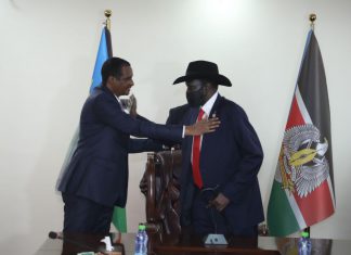 سلفاكير يستقبل دقلو ويوافق على مقترح السودان بشأن الترتيبات الأمنية سلفاكير يستقبل دقلو ويوافق على مقترح السودان بشأن الترتيبات الأمنية