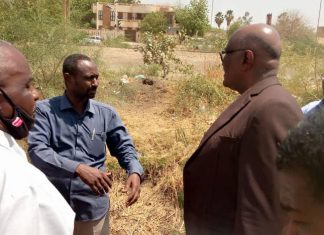 والي الجزيرة يقف علي تطهير وصيانة مصارف ودمدني والي الجزيرة يقف علي تطهير وصيانة مصارف ودمدني