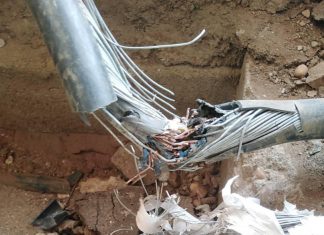 الطرق والجسور: القبض على سارق ومخرب كوابل إنارة جسر سوبا الطرق والجسور: القبض على سارق ومخرب كوابل إنارة جسر سوبا