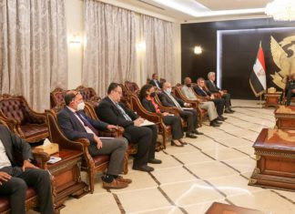 رئيس مجلس السيادة يطلع على جهود الآلية الثلاثية للحوار السوداني رئيس مجلس السيادة يطلع على جهود الآلية الثلاثية للحوار السوداني