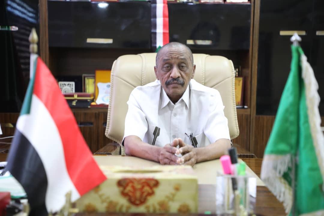 والي القضارف يوجه بالإسراع في تنفيذ المشروعات التنموية بالولاية والي القضارف يوجه بالإسراع في تنفيذ المشروعات التنموية بالولاية