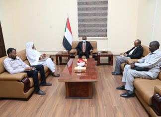 عضو السيادي عبد الباقي يطلع على خطط منظمة بت مكلي عضو السيادي عبد الباقي يطلع على خطط منظمة بت مكلي