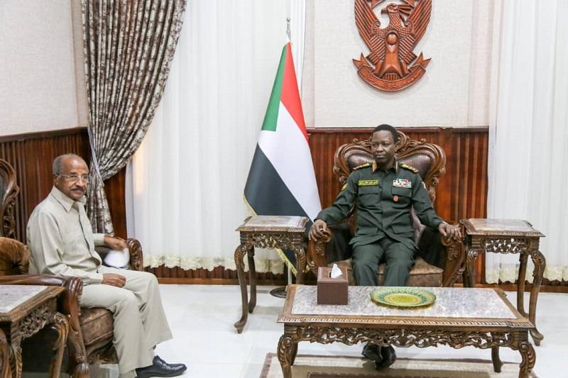 كباشي يشيد بجهود أريتريا في تقريب وجهات النظر بين السودانين كباشي يشيد بجهود أريتريا في تقريب وجهات النظر بين السودانين