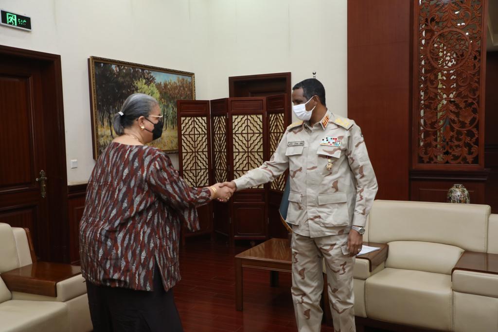 نائب رئيس مجلس السيادةيستقبل مبعوثة الأمين العام للأمم المتحدةللقرن الأفريقي نائب رئيس مجلس السيادةيستقبل مبعوثة الأمين العام للأمم المتحدةللقرن الأفريقي