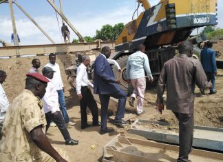 حاكم النيل الأزرق يتفقد مشروع كوبري خور برنق الجديد حاكم النيل الأزرق يتفقد مشروع كوبري خور برنق الجديد