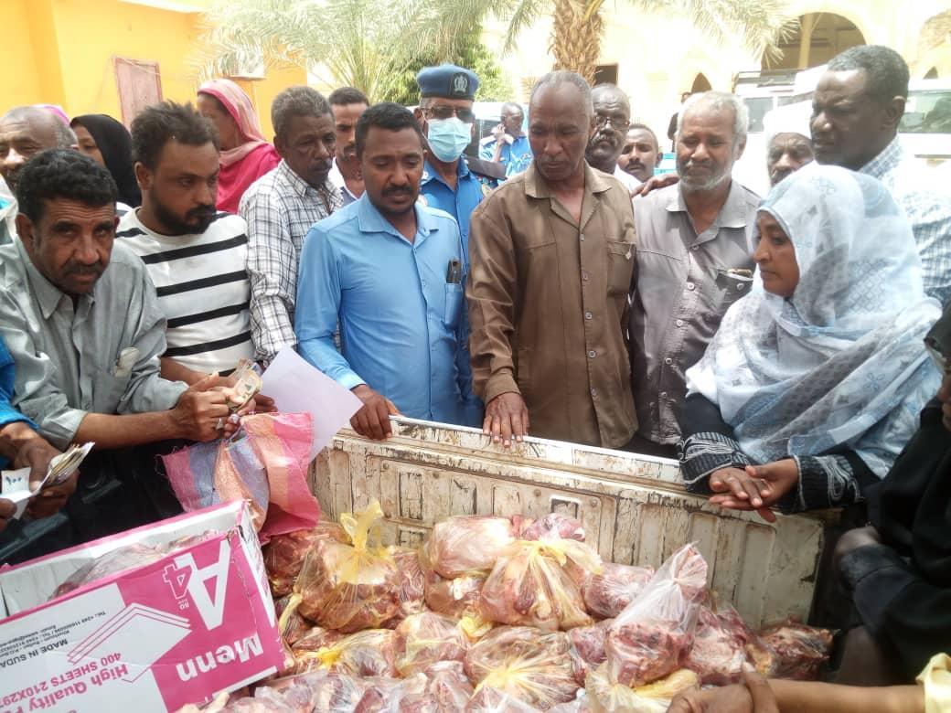 تنفيذي الدامر يدشن مركز بيع اللحوم المخفضة للخريج المنتج بالمحلية تنفيذي الدامر يدشن مركز بيع اللحوم المخفضة للخريج المنتج بالمحلية