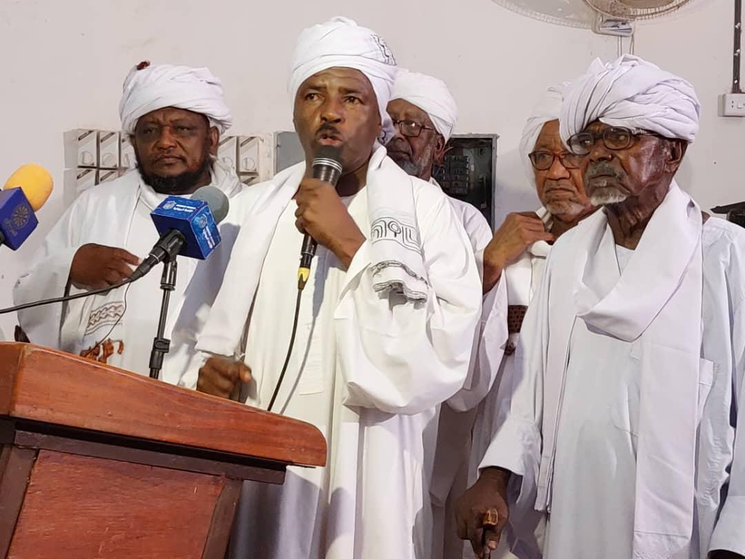 حكومة غرب كردفان تؤكد إلتزامها برعاية وتنفيذ مقررات صلح القبائل حكومة غرب كردفان تؤكد إلتزامها برعاية وتنفيذ مقررات صلح القبائل