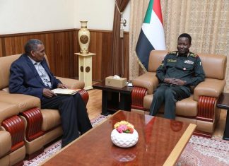 عضو مجلس السيادة كباشي يلتقي مدير جامعة الدلنج عضو مجلس السيادة كباشي يلتقي مدير جامعة الدلنج