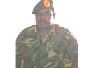 حركة موقعة على اتفاق سلام تهدد بالعودة لحمل السلاح حركة موقعة على اتفاق سلام تهدد بالعودة لحمل السلاح