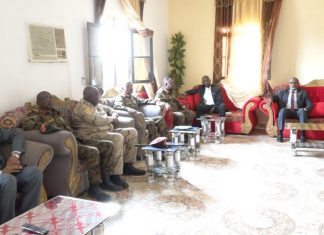 برئاسة د.عبدالباقي اللجنة الاتحادية تستمع لأمن الولاية حول الأحداث بغرب دارفور برئاسة د.عبدالباقي اللجنةالاتحادية تستمع لأمن الولاية حول الأحداث بغرب دارفور