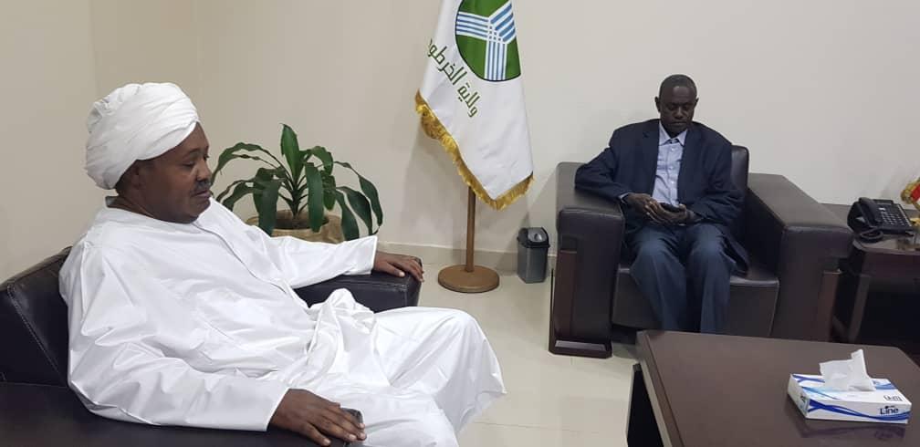 آلية مشتركة بين ولاية الخرطوم ونادى الهلال لتطوير البيئة المحيطةبالاستاد آلية مشتركة بين ولاية الخرطوم ونادى الهلال لتطوير البيئة المحيطةبالاستاد