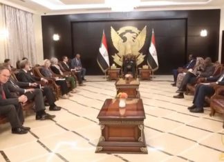 البرهان يؤكد الالتزام بعملية الحوار الشامل للوصول لتوافق سياسي البرهان يؤكد الالتزام بعملية الحوار الشامل للوصول لتوافق سياسي