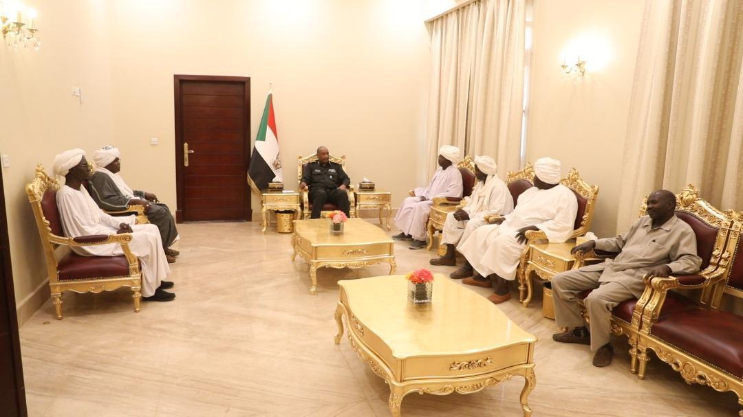 البرهان يؤكد أهمية الدور الذى ظلت تضطلع به الإدارة الأهليةبالبلاد البرهان يؤكد أهمية الدور الذى ظلت تضطلع به الإدارة الأهليةبالبلاد