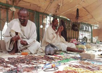 السبحة في السودان… أثمن المقتنيات تزداد بريقا في رمضان السبحة في السودان... أثمن المقتنيات تزداد بريقا في رمضان