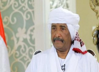 البرهان يشيد بدور الخلاوي في بسط السلم والأمن المجتمعي البرهان يشيد بدور الخلاوي في بسط السلم والأمن المجتمعي