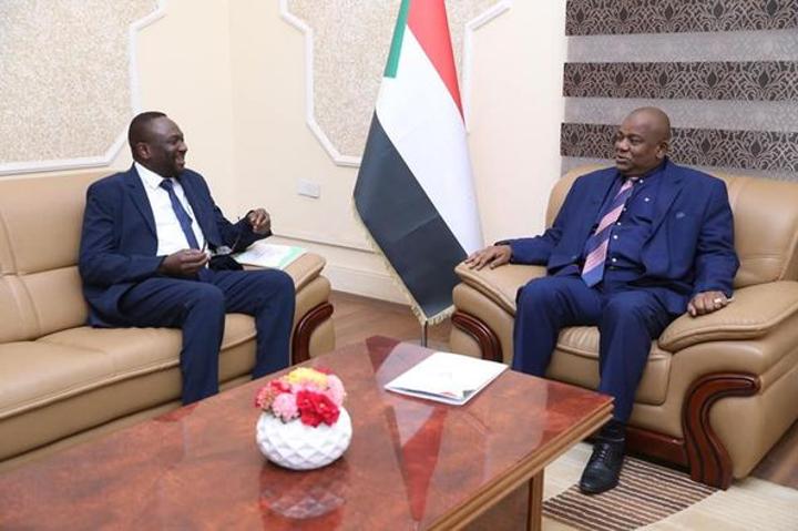 لجنة لمناقشة كهرباء المزارعين لجنة لمناقشة كهرباء المزارعين