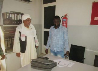 مدير عام الصحة بالجزيرة يطمئن على الأداء الصحي بالولاية مدير عام الصحة بالجزيرة يطمئن على الأداء الصحي بالولاية