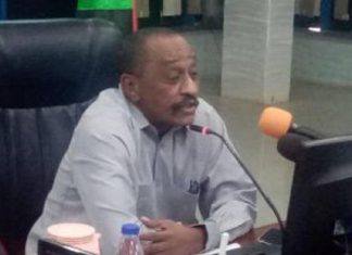 محجوب يتلقى تهاني العيد من القوات النظامية بالقضارف محجوب يتلقى تهاني العيد من القوات النظامية بالقضارف