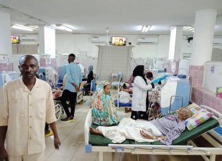 غرفة الطوارئ الصحية بالجزيرة تطمئن على العمل بالمؤسسات الصحية غرفة الطوارئ الصحية بالجزيرة تطمئن على العمل بالمؤسسات الصحية