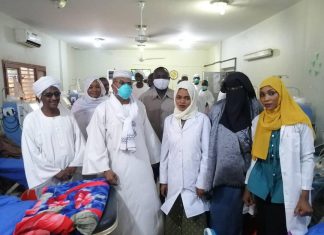 وزير الصحة المكلف ببحر ابيض يقدم المعايدات للمرضى بمستشفى ربك وزير الصحة المكلف ببحر ابيض يقدم المعايدات للمرضى بمستشفى ربك