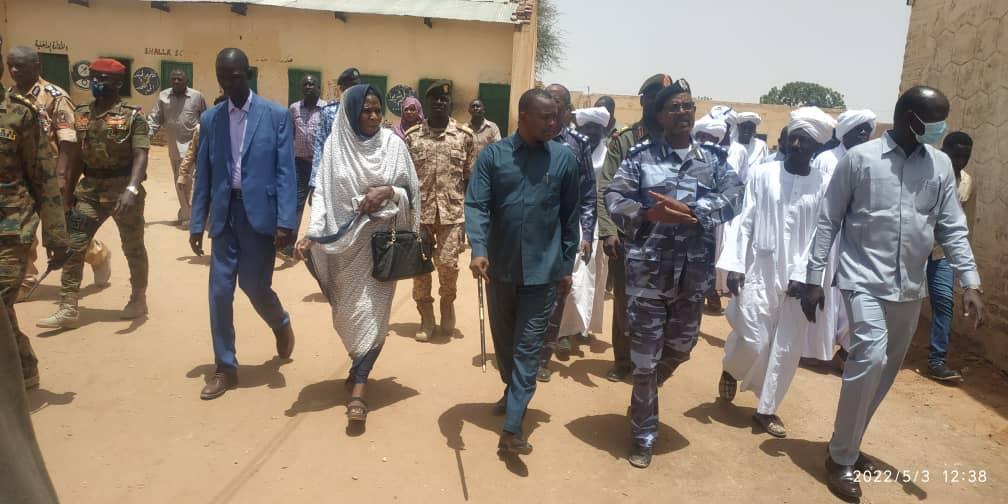 والي شمال دارفوريلتزم بتوفير الخدمات لنزلاء سجن شالا الإتحادي والي شمال دارفوريلتزم بتوفير الخدمات لنزلاء سجن شالا الإتحادي