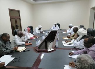 والي الخرطوم يناقش قضايا الأمن والخدمات ومعاش الناس مع المحليات والى الخرطوم يناقش قضايا الامن والخدمات ومعاش الناس مع المحليات