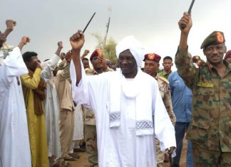 والي وسط دارفور يؤكد دعمه لمبادرات التعايش السلمي والي وسط دارفور يؤكد دعمه لمبادرات التعايش السلمي