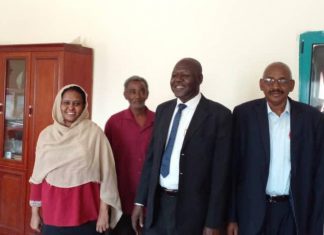 جراهام يتفقد عددا من وحدات وزارة الثقافة والإعلام جراهام يتفقد عددا من وحدات وزارة الثقافة والإعلام