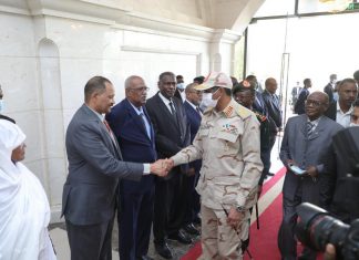 دقلو يشدد على ضرورة مشاركة جميع السودانيين في الحوار دقلو يشدد على ضرورة مشاركة جميع السودانيين في الحوار