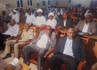 والي الجزيرة يجدد الالتزامب تبني قضايا وهموم المعلمين والي الجزيرة يجدد الالتزامب تبني قضايا وهموم المعلمين