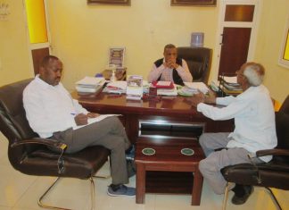 مدير مستشفي مدني يقر بالنقص الكبير في الكوادر المساعدة مدير مستشفي مدني يقر بالنقص الكبير في الكوادر المساعدة