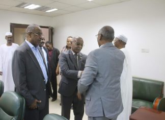 والي الشمالية يزور إتحاد الكرة ويلتقي رئيسه وقادته والي الشمالية يزور إتحاد الكرة ويلتقي رئيسه وقادته