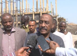 والي القضارف يتفقد مشروعات الطريق بقرى محلية وسط والي القضارف يتفقد مشروعات الطريق بقرى محلية وسط